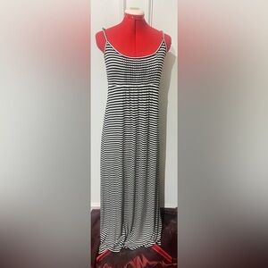 Calvin Klein Black and White Striped sleeveless Maxi Dress size 6
